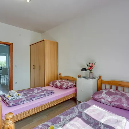 Manuela Nova Vas (Porec)